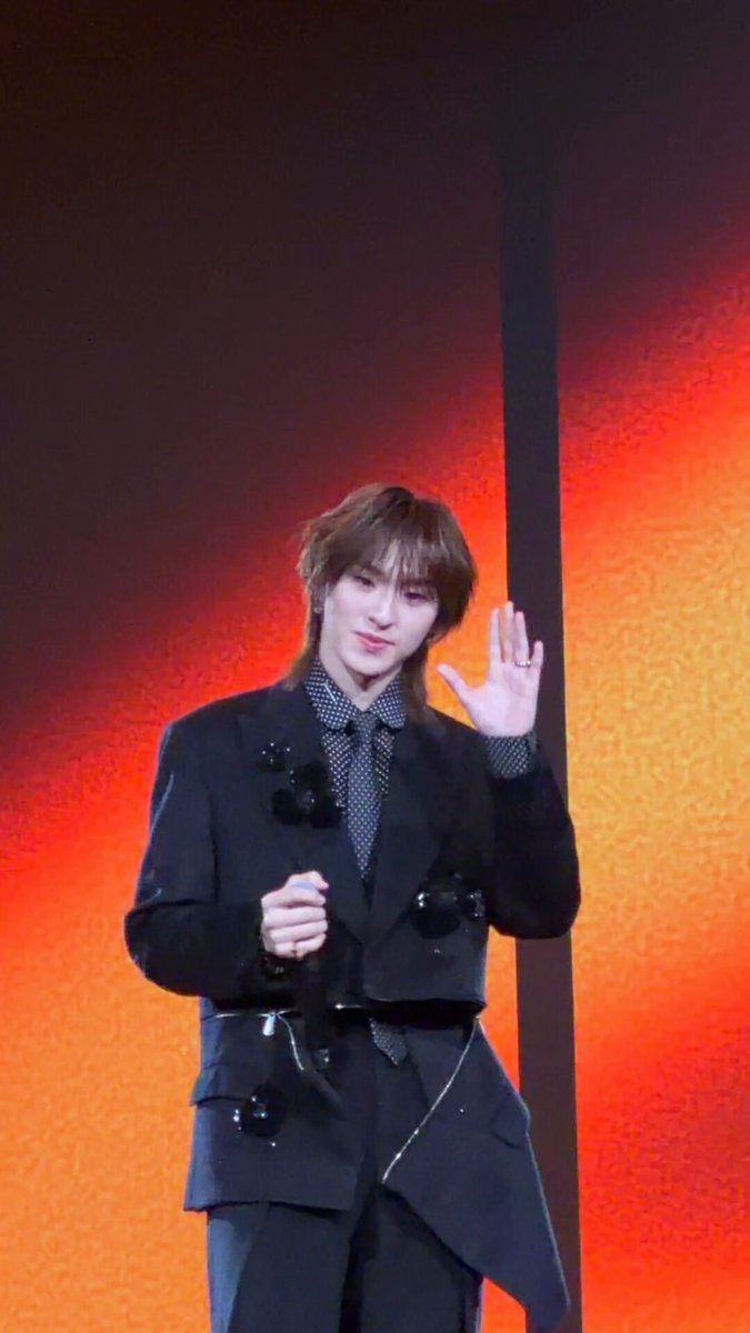 โชว์สุดพิเศษ เพลง “เวทมนตร์” โดย “ก้อง” Kong.Jiro ในงานประกาศรางวัล Weibo International Entertainment Awards🎶✨ #WIEA2026xDMD #WIEA国际娱乐盛典