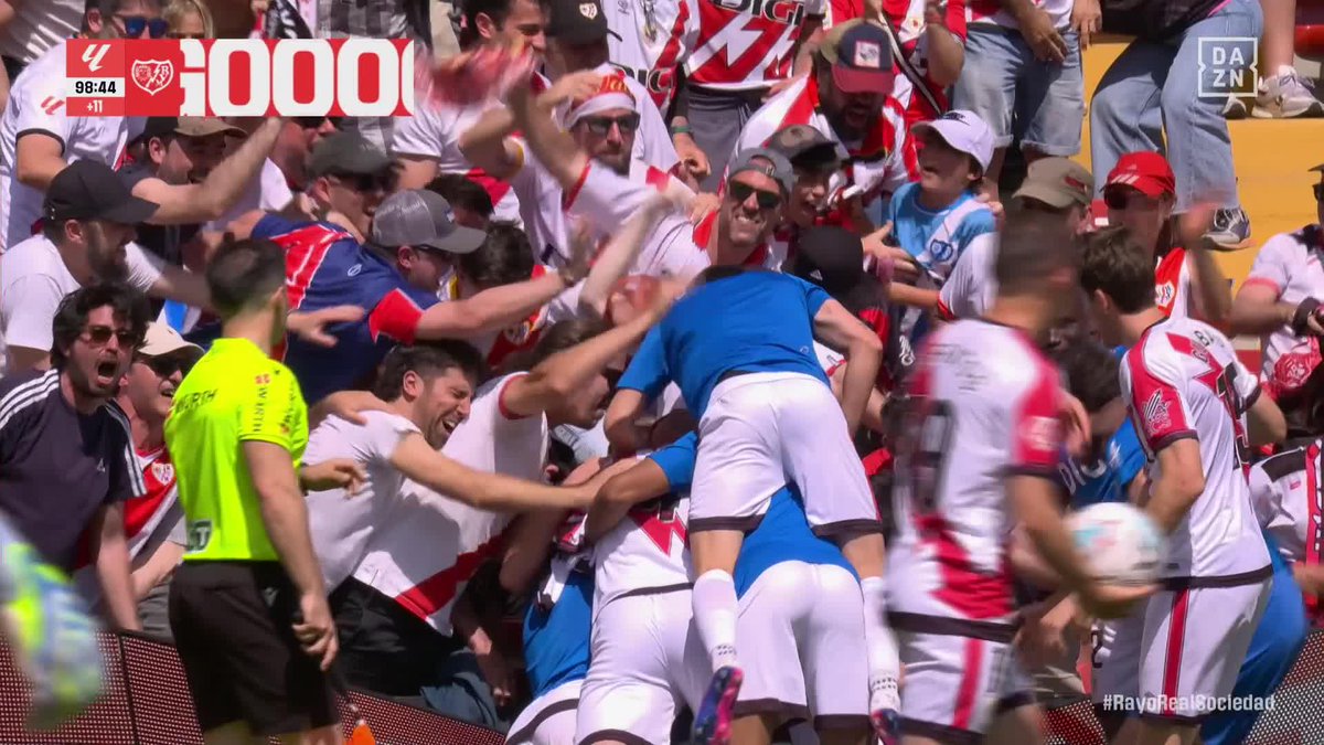 MARCA ALEMAO, EMPUJA EL BALÓN TODO EL BARRIO DE VALLECAS ⚡ Del 1-3 a un empate que puede valer la permanencia del Rayo Vallecano 💪🏻 #LALIGAenDAZN ⚽