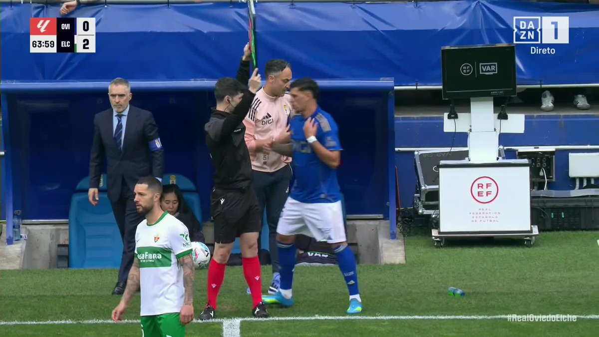 David Carmo 🇵🇹 saiu e teve um bate-boca com os próprios adeptos do Oviedo 😳 #DAZNLALIGA