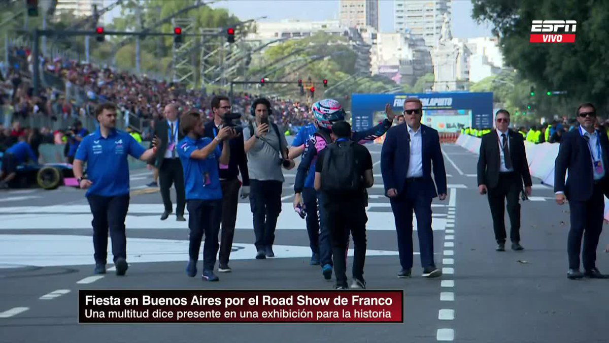 👏 ¡LA OVACIÓN PARA FRANCO TRAS BAJAR DEL ALPINE! 📺 Colapinto en Buenos Aires, por #DisneyPlus Plan Premium (exclusivo)