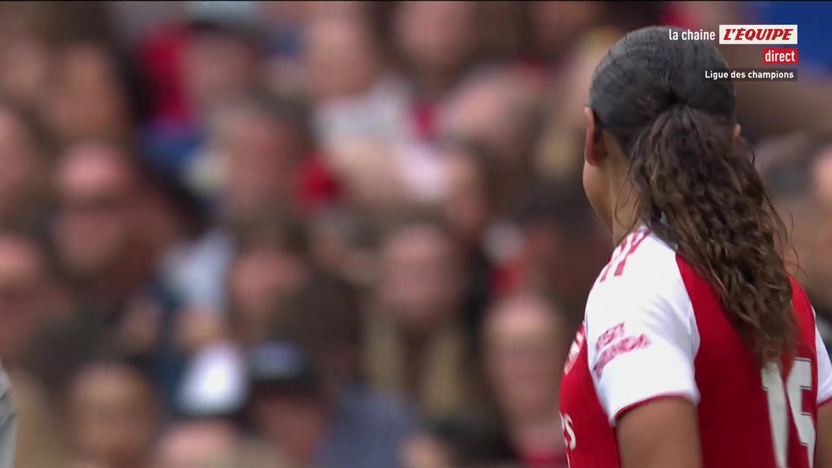 Mauvaise opération pour les Lyonnaises, pourtant devant au score, l'OL a été plombé par deux erreurs fatales face à Arsenal. Elles devront tout donner samedi prochain à Lyon pour décrocher leur place en finale de la Ligue des champions !