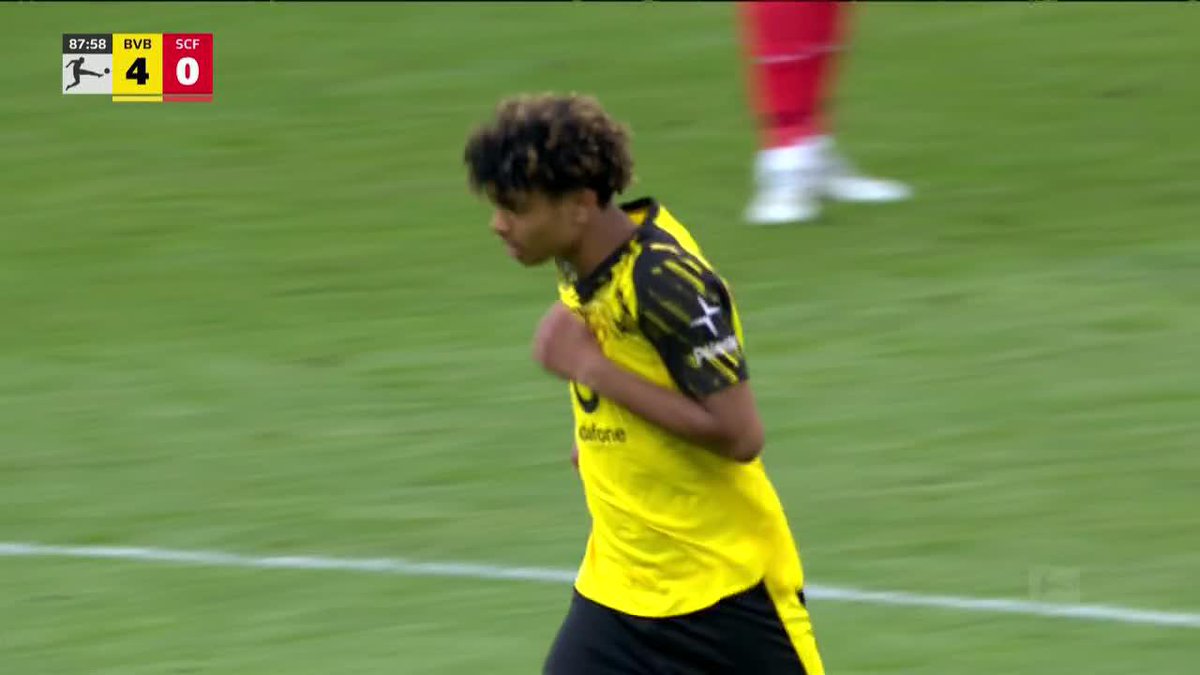 Welcome to the Bundesliga and senior football, Mathis Albert 👏 16-year-old American out of Greenville, South Carolina 🇺🇸