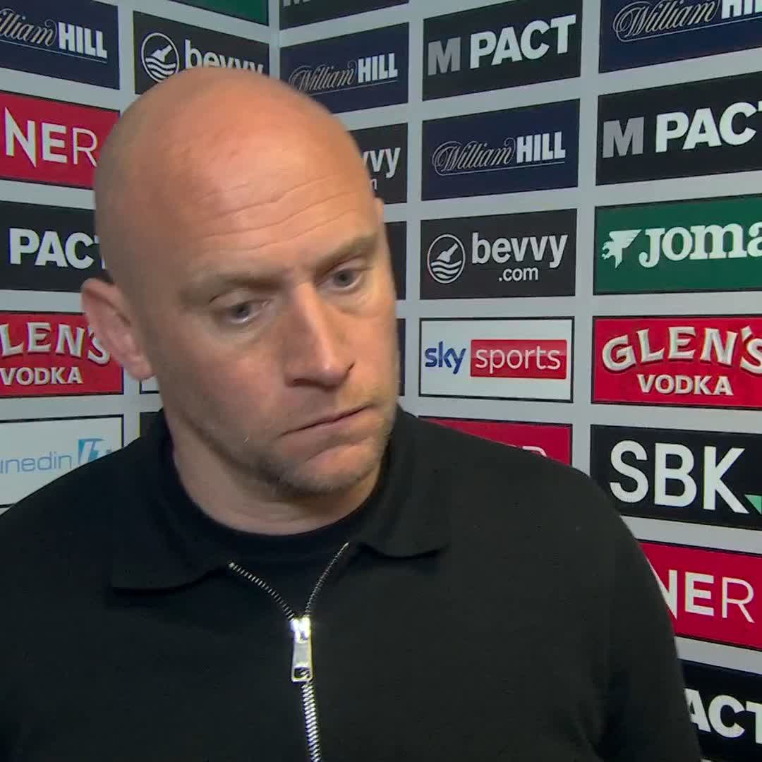 🥬 "We beat ourselves" David Gray on nine-man Hibs' loss to Hearts ⤵️