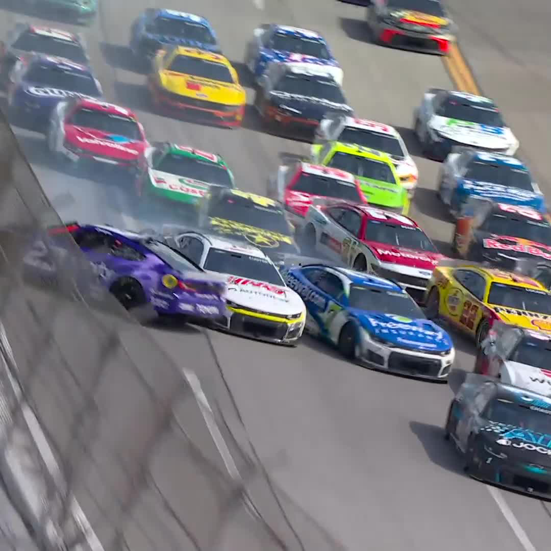 Massive WRECK at the Talladega... WOW.