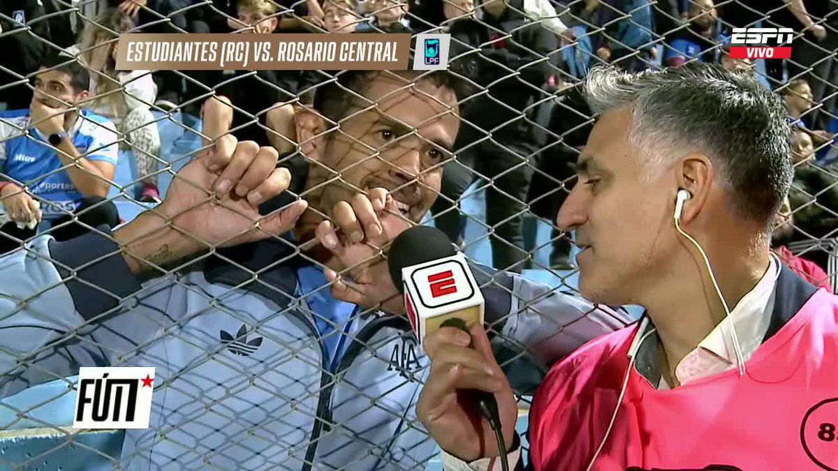 Él es fanático de River, dijo presente en la derrota ante Boca en el Monumental y se fue este viernes a Córdoba para ver Estudiantes de Río Cuarto vs. Rosario Central... ¿Porqué? ¡Dirigía Herrera y algo le quería decir! 😡😤 📺 #ESPNFútbol1 | #DisneyPlus Plan Premium
