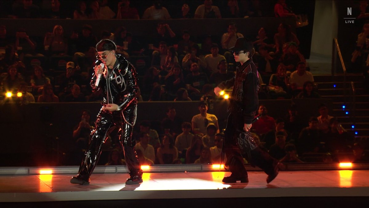Oscar Maydon and Omar Camacho perform La Ciudad del Sol 🎶 #SupernovaGenesis LIVE on Netflix!