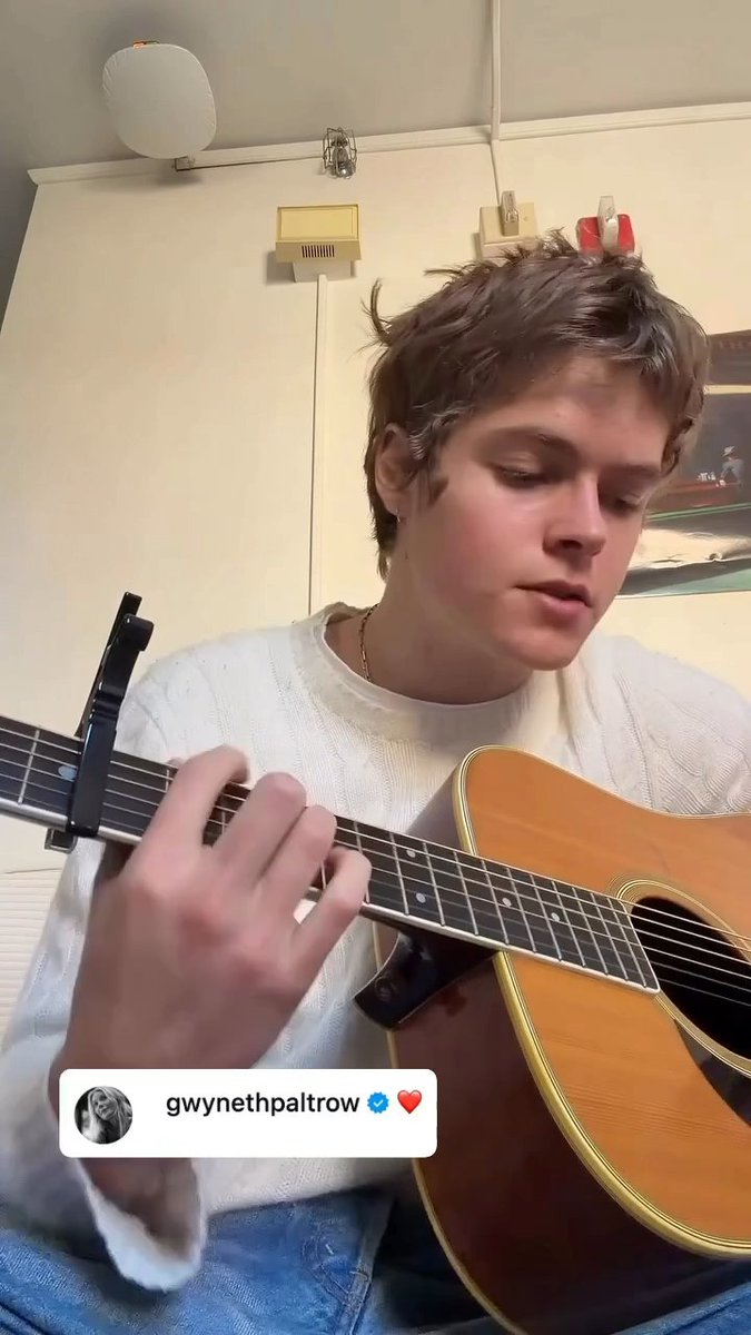Gwyneth Paltrow and Chris Martin’s 20-year-old son is taking after his Coldplay frontman dad! Moses Martin - a founding member of alt-rock band People I’ve Met - gave a glimpse of his talent with an acoustic cover of The Strokes’ You Only Live Once. Mom Gwyneth, meanwhile, is cheering him on every step of the way 🥹 📽️: peopleivemet #chrismartin #coldplay
