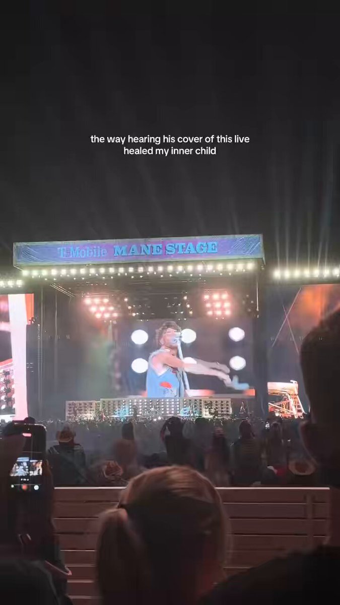 Bailey Zimmerman performs cover of Miley Cyrus’ “The Climb” at Stagecoach and yk what, hell yeah