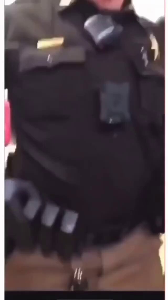 This 9 year old boy was wrongly accused of stealing at a store; They found nothing on him after searching and he completely lost it . He went on Facebook live and cussed the police officers and store workers all through until his mum came for him😭😭