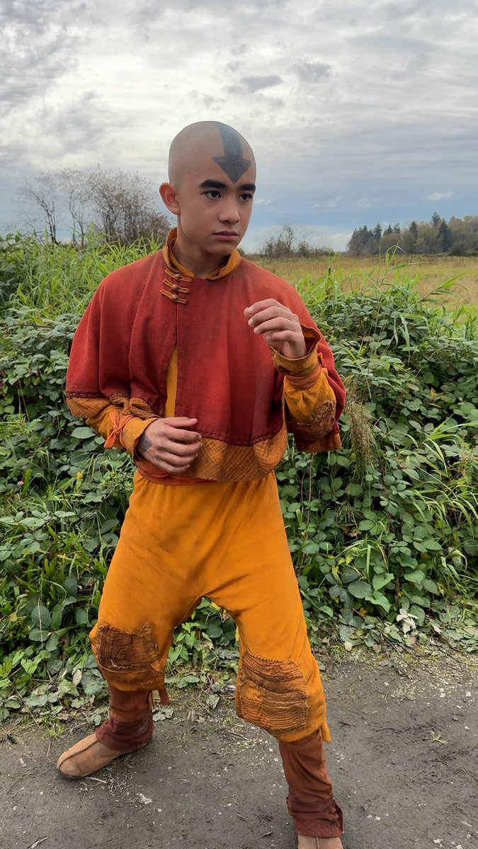 💥 CHOOSE YOUR FIGHTER 💥 Season 2 of AVATAR: THE LAST AIRBENDER premieres June 25, only on Netflix. #AvatarTheLastAirbender #ATLA