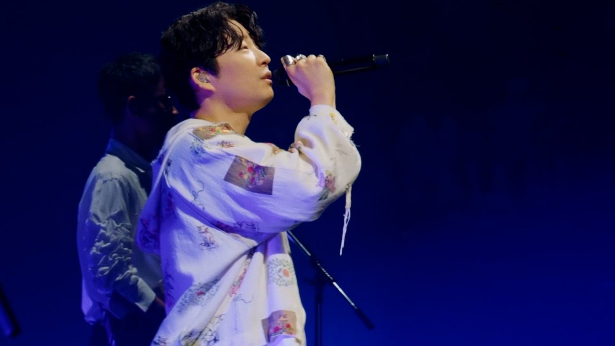 映像作品“MAD HOPE Japan Tour”大好評発売中！ #星野源_MADHOPE に送っていただいた、みなさんの感想も届いています🤲 ありがとうございます！ MAD HOPEツアーで披露した「不思議」。 今日でリリースから5年となりました🫧 ぜひ引き続き星野源のライブをお楽しみください！