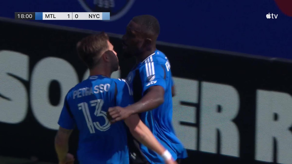 Proper number 9 play here as 🇬🇭 Prince Owusu gets onside quickly and bullies the defender before scoring. A rare profile up top. Something Carlos Queiroz could look at?