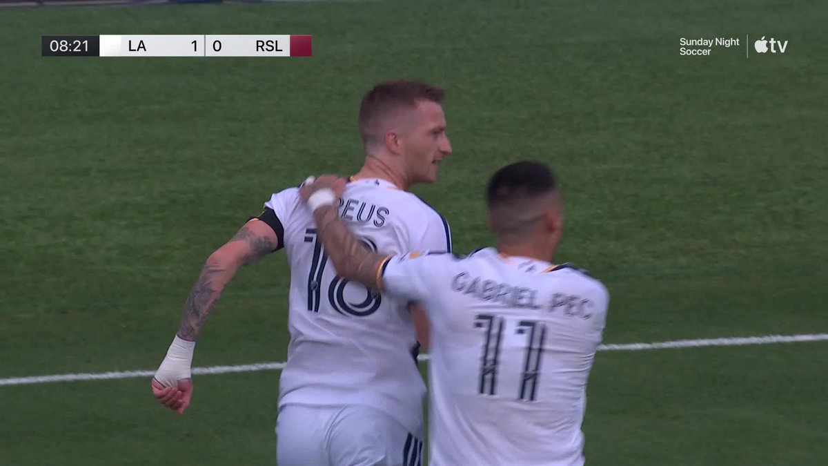 “Para mí no le da por arriba de la barrera”. Marco Reus. 🚬