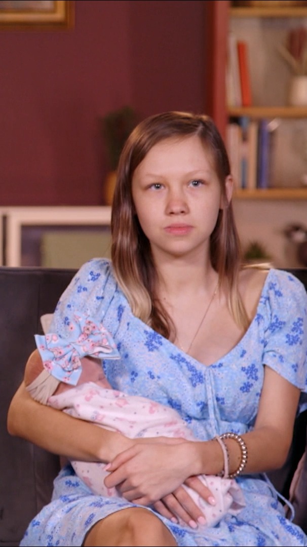 Isabella shares why Bryce's name is not on the birth certificate. #Unexpected is new tonight 9P on TLC.