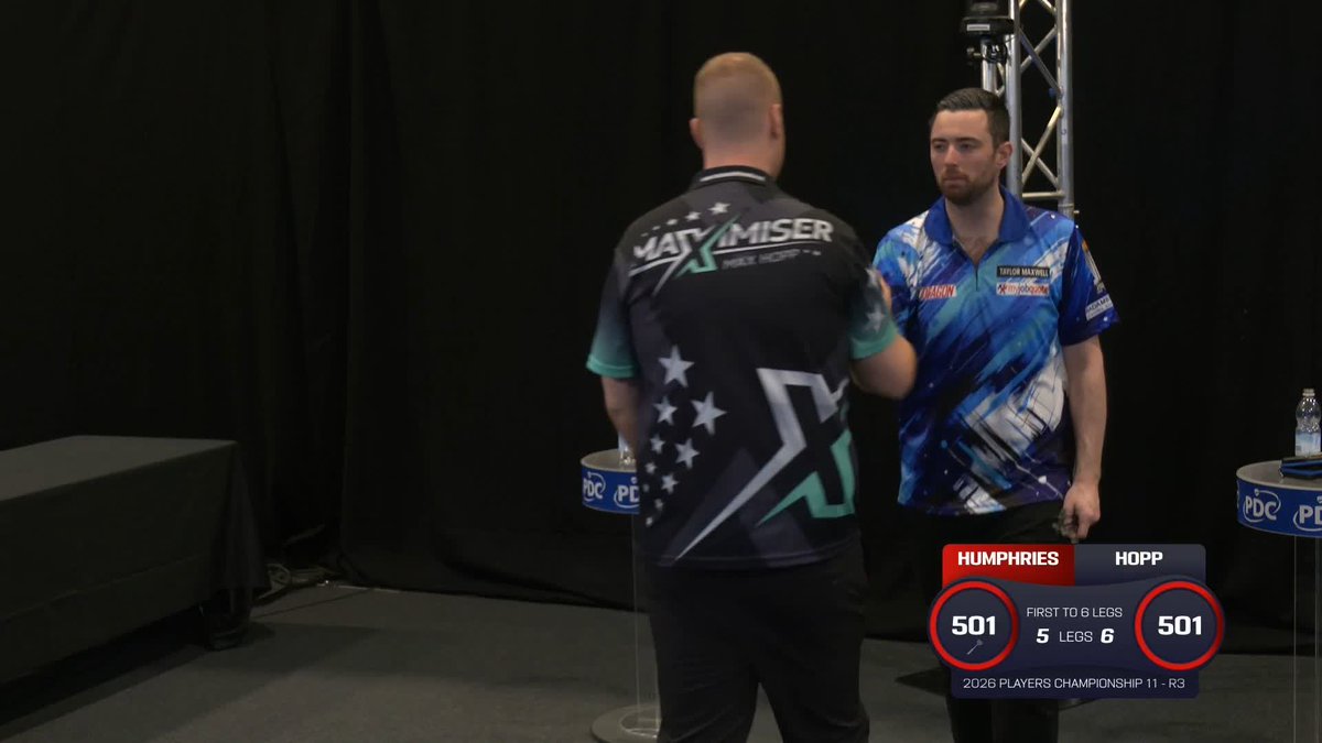 THE MAXIMISER CAPITALISES! 👀 Max Hopp is through to the last 16 at Arena MK, pinning double 10 to beat Luke Humphries 6-5! 📺 #PC11