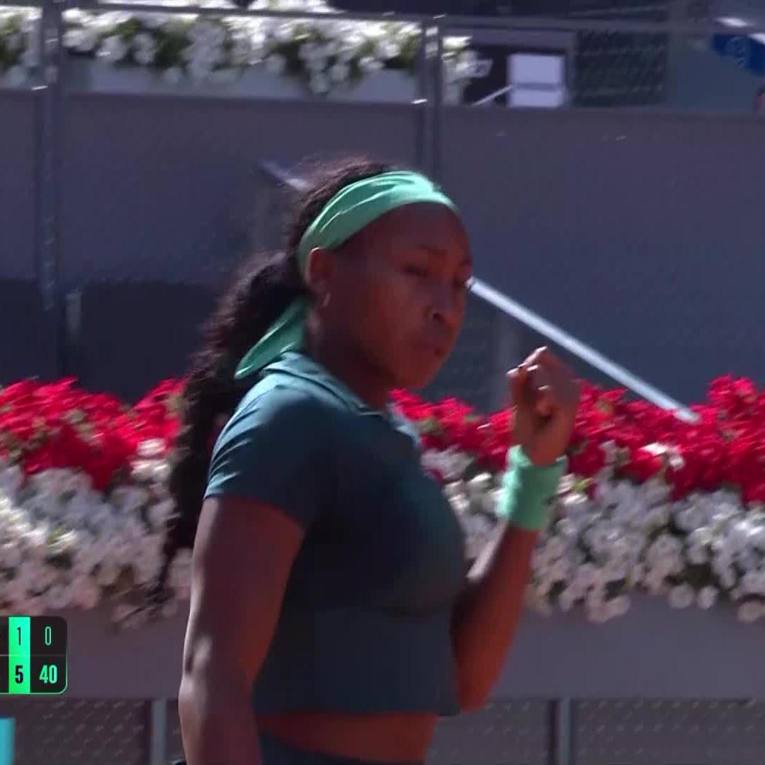 Poised under pressure 🧘‍♀️ Coco Gauff secures a dominant second set 6-1! #MMOPEN