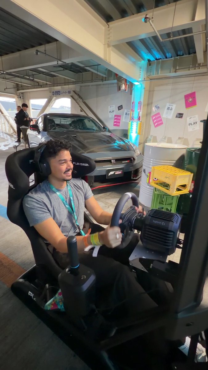 First time playing Forza Horizon 6, and we did it at a real Tokyo car meet 🇯🇵 The perfect setup: 🏁 RS50 Base 🛞 Round Wheel ⚡ Handbrake 🦶 RS Pedals From racing to drifting, this is the ultimate FH6 setup!