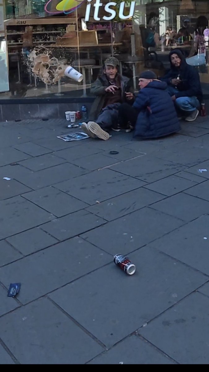 Bristol crack addict throws his dummy out the pram