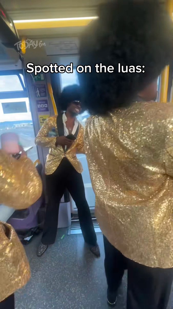 Spotted on the luas bringing the vibes during the sunny weather 🤣 🎥 ✞𝙼𝙰𝚂𝙸𝚈𝙰 #Dublin #Ireland #Music