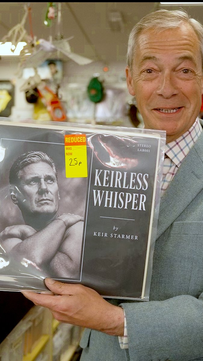 I found some absolute classics in this record store. 💿