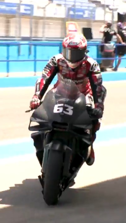 Test day traditions... stealth livery bikes ⚫👀 #JerezTest ⏱️