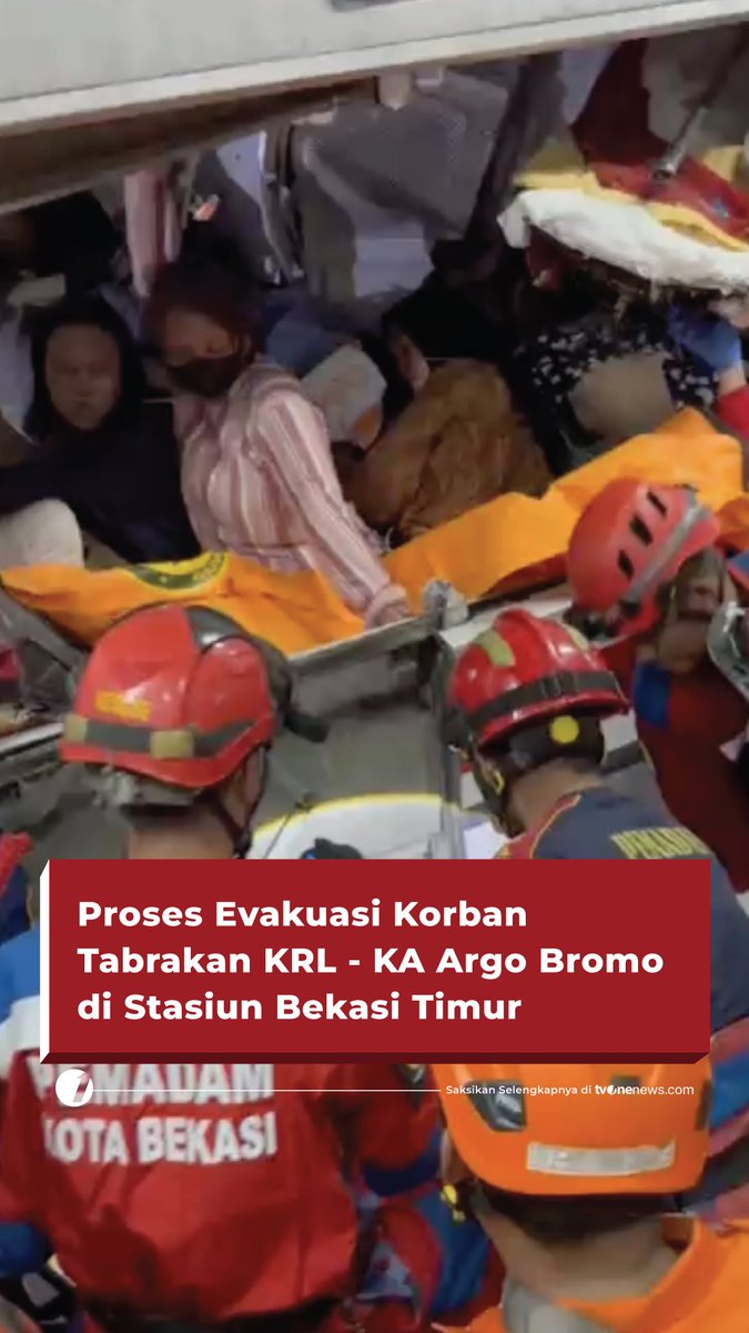 PT Kereta Api Indonesia menyampaikan telah terjadi insiden operasional di wilayah Stasiun Bekasi Timur, Daerah Operasi 1 Jakarta, yang berdampak pada perjalanan kereta api. Simak di #HardNews_BreakingNews #KRLBekasi #KAArgoBromo #StasiunBekasi #NO04