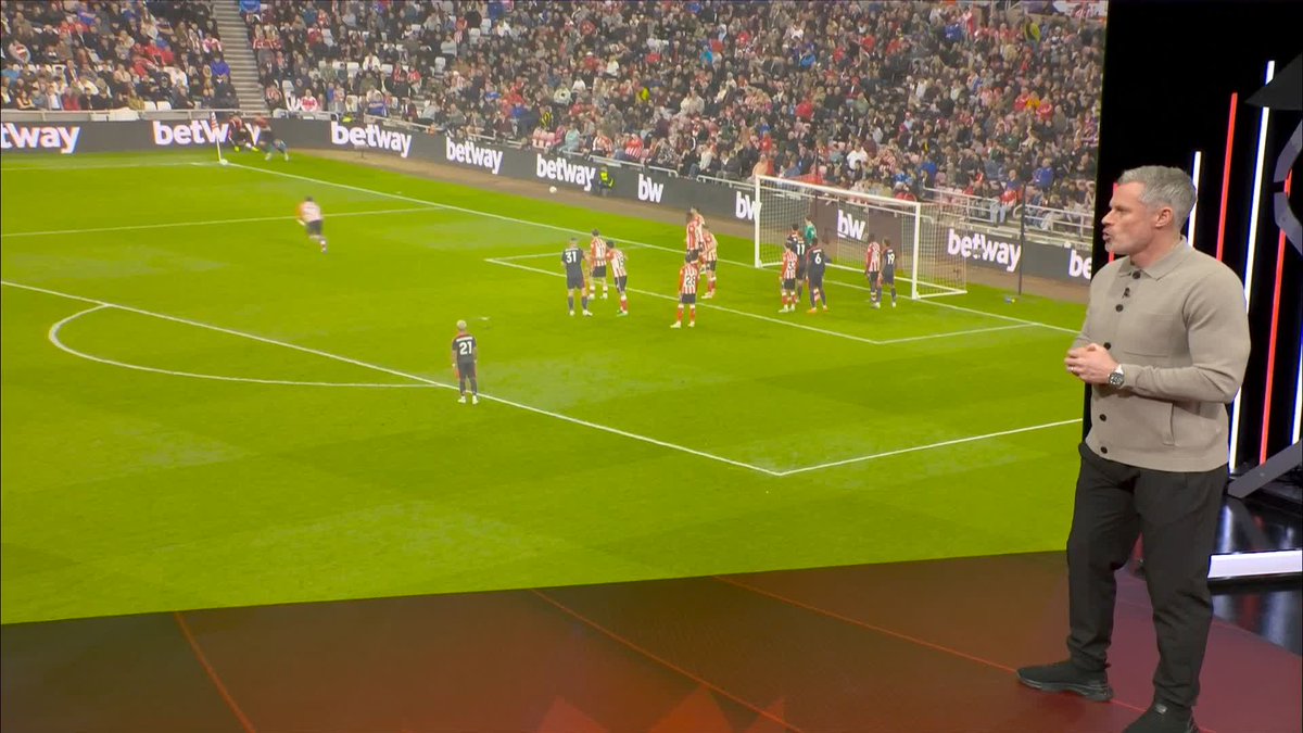 "That would have really sent shockwaves down at the bottom" Jamie Carragher on Nottingham Forest's 5-0 win at Sunderland 🌳