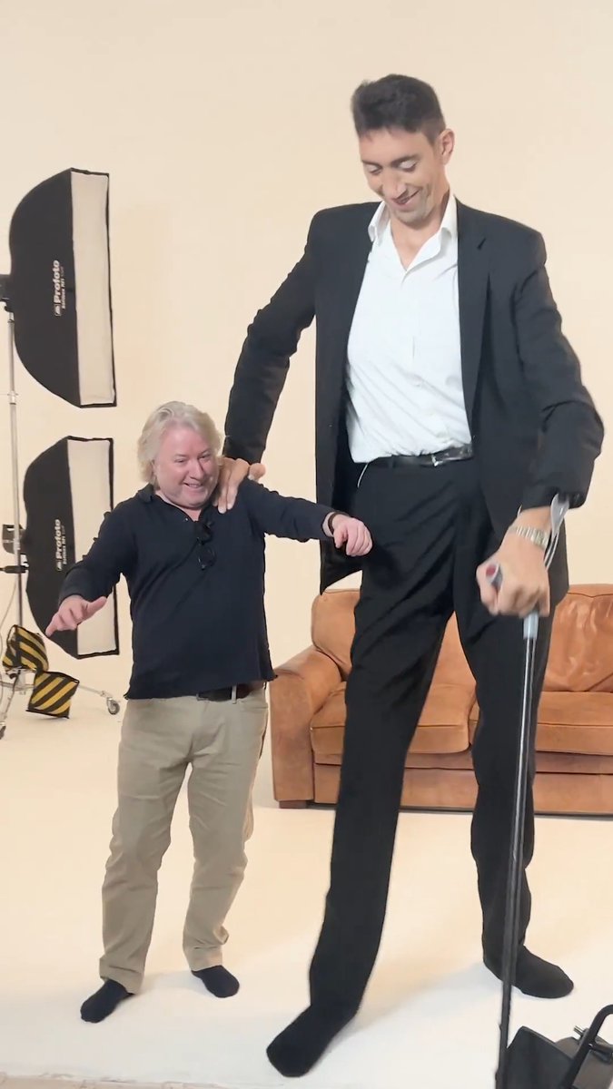 Sultan Kösen was back in London recently catching up with old friends and filming a new documentary. In the UK? Check out 'The World’s Tallest Man - The Next Chapter' on Channel 4 tonight at 10pm