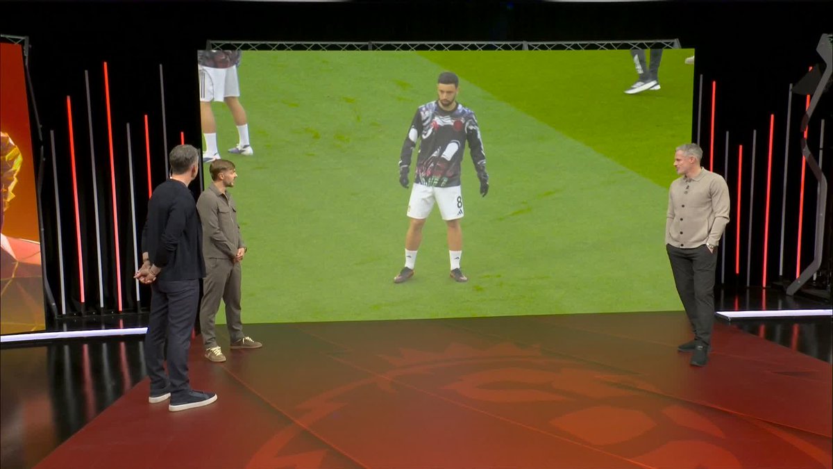 Everton’s Kiernan Dewsbury-Hall on Bruno Fernandes: “I'm one of his biggest fans, I think he's an exceptional player. His numbers are quite scary, he's a creative machine.” [Sky Sports Premier League]