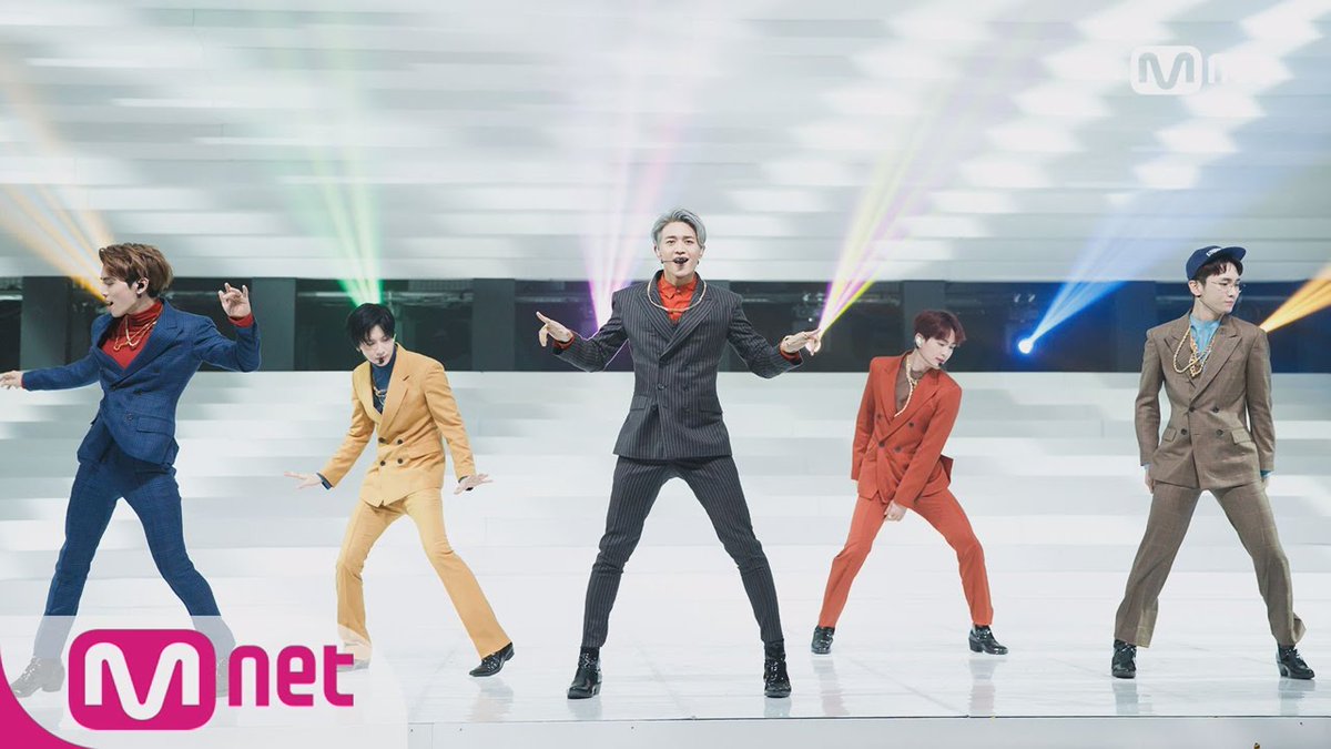 Shinee doing new jack swing nearly 10 years ago…