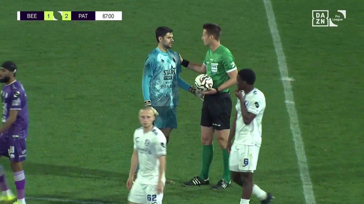 🛑 | #BEEPAT wordt stilgelegd na beledigingen van de thuisfans aan het adres van Stijn Stijnen & co. 🤬