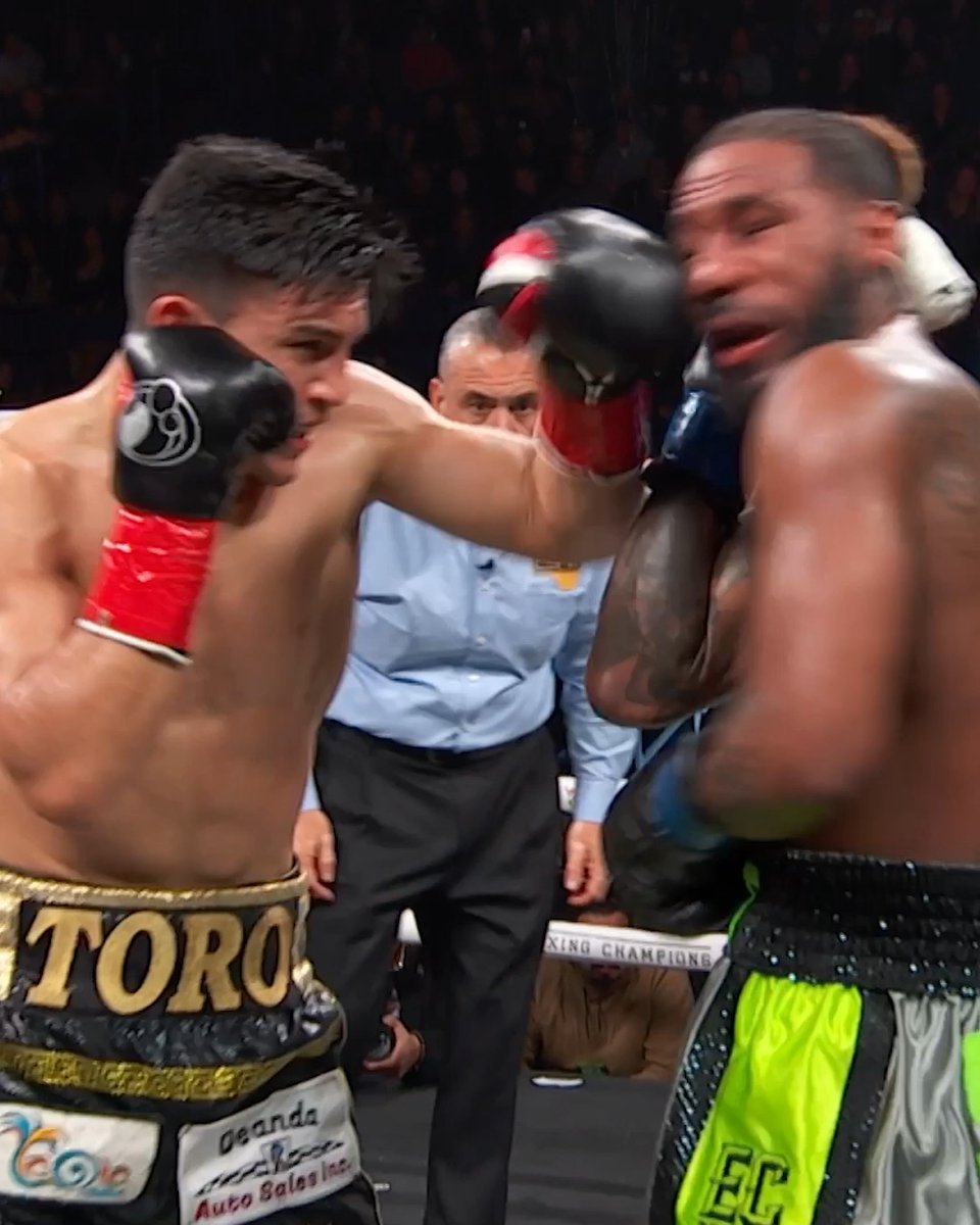 Armando Resendiz proved his grit in a war with Hurd, proving he could absorb his opponent's best just to deliver a beating of his own. Resendiz brings that pressure to a massive showdown with Jaime Munguia Saturday, May 2. 🇲🇽 #ResendizMunguia
