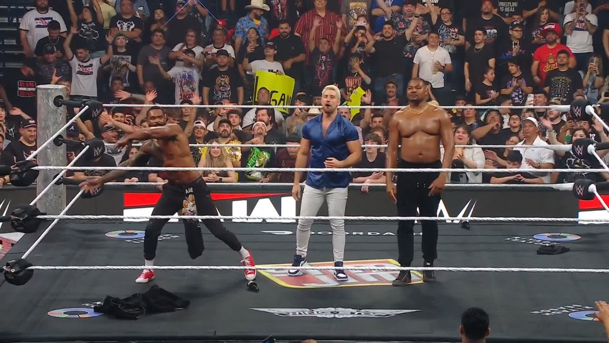 .𝕂𝕚𝕟𝕘 𝕋𝕖𝕫 and Angelo Dawkins had seen ENOUGH! 👊