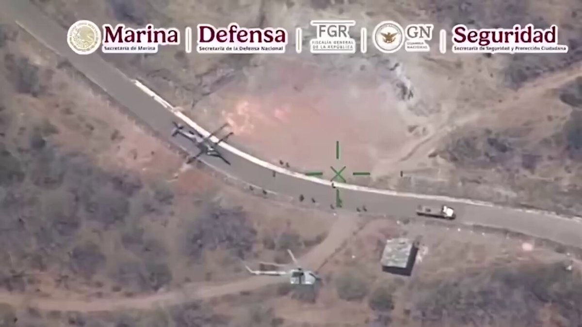 Al momento de su captura capo del CJNG, El Jardinero pretendió esconderse en un desagüe de Nayarit, donde lo sometió la Marina. Detención desató narcobloqueos, quema de locales y vehículos en dicho estado. En Zapopan, Jalisco fue arrestado su operador financiero El Güero Conta.