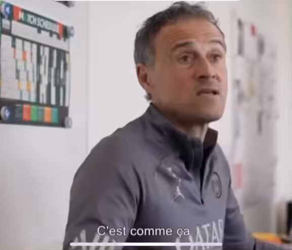 Le jour où Luis Enrique a dit « Kolo tu rentres, Kyky tu sors » La réaction de Hakimi est tellement drôle 😭