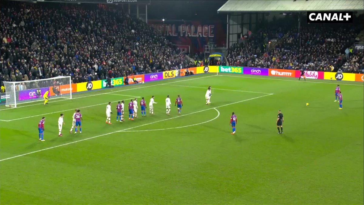 Quand Michael Olise BRILLAIT avec Crystal Palace en Premier League 🤩 Le Français affronte le PSG ce soir avec le Bayern à partir de 21H00 sur CANAL+ FOOT 🇫🇷 #PSGBAY #UCL
