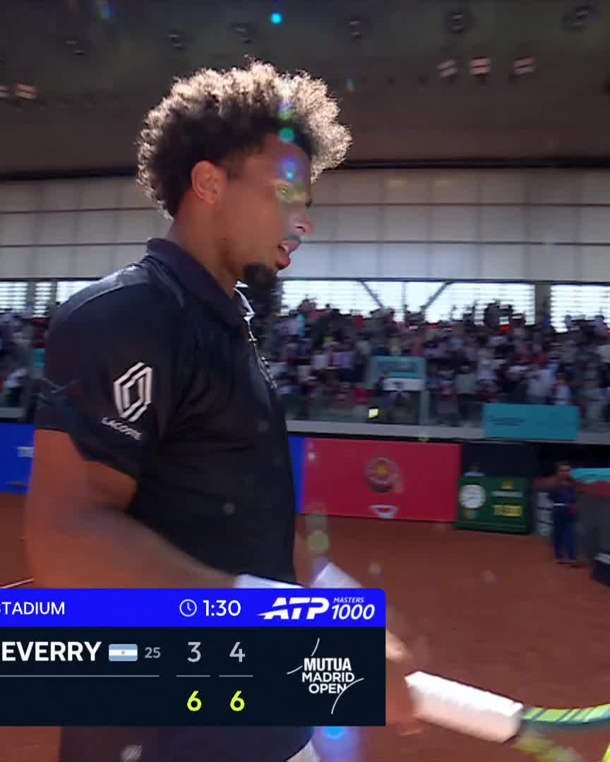 FILS DANS LA FORME DE SA VIE 🤩🇫🇷 Le Français a atteint les quarts de chaque Masters 1000 qu’il a disputé cette saison : 🇺🇸 Indian Wells : 1/4 🇺🇸 Miami : 1/2 🇪🇸 Madrid : 1/4 (en cours) Il fait virtuellement son RETOUR dans le TOP 20, 18e mondial. 📈