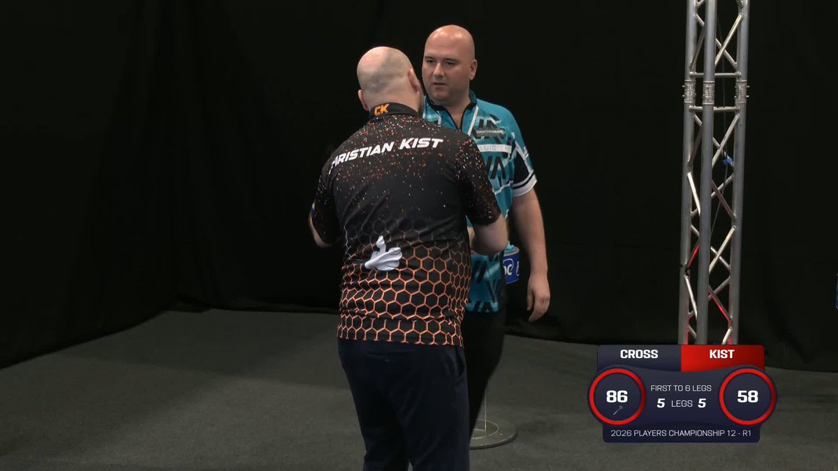 KIST KO'S CROSS! 🇳🇱 What a start to #PC12 for Christian Kist, as the Dutchman beats former World Champion Rob Cross 6-5, halting the Voltage fightback! 📺 #PC12