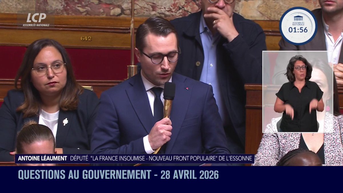 "En raison de leur couleur de peau, des enfants de 6 à 10 ans ont été ciblés par un homme armé d'une carabine", dénonce Antoine Léaument 🇫🇷. "Aurait-il fallu que ces enfants aient ma couleur de peau, pour avoir le droit à la compassion de la nation tout entière ?" #QAG #DirectAN
