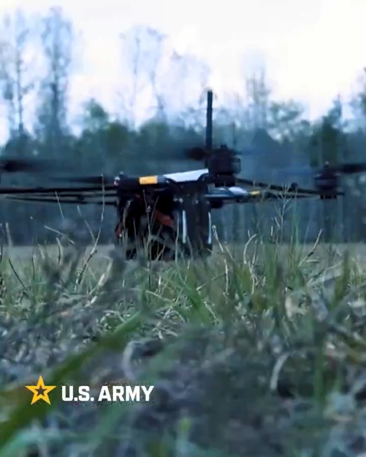 Staying ready for the future fight. Check out this Unmanned Aircraft Systems (UAS) demonstration hosted by the XVIII Airborne Corps at Fort Bragg, N.C. U.S. and Canadian Army Soldiers got a firsthand look at the cutting-edge drone systems. 📽️ Sgt Austin Robertson