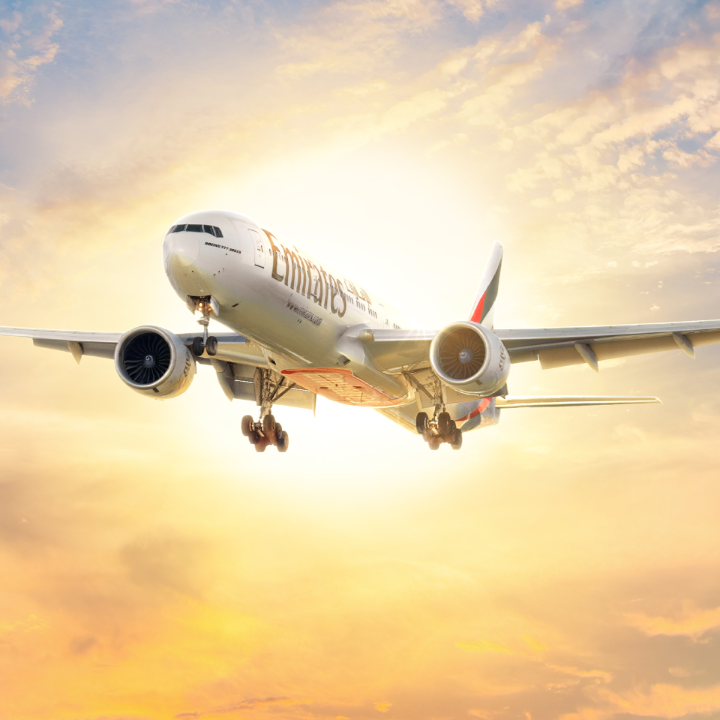 Some sunrises are worth waking up early for. 🌅🛬