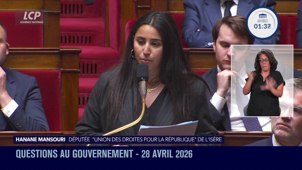 Algérie : "Non, nous ne voulons pas la guerre avec qui que ce soit, mais nous voulons un Etat fort qui se respecte et se fait respecter, pas d'un Président qui joue les docteur Maboul pour reprendre ses mots", déclare Hanane Mansouri. #QAG #DirectAN