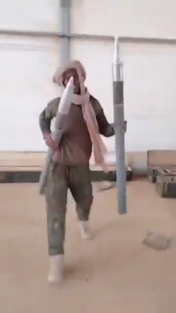 Footage appears to show jihadis conducting an inventory of the military equipment Russia's Africa Corps left behind when they abandoned multiple bases in Mali this weekend. Looks like they've got some S8 rockets here. I highly doubt they can maintain/fly any of the aircraft that employ them but the munitions can farily easily be re-purposed into devices they likely can figure out/employ even with their exceptionally low average IQs. Plan accordingly... #war #russia #mali #jnim #rockets #tuareg #berber #sunni #helicopter #france #Africa #S8 #AfricaCorps