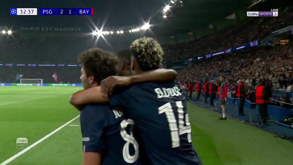 جواو نيفيش يمنح باريس سان جيرمان التقدم برأسية متقنة! 😮⚽️ #دوري_أبطال_أوروبا | #باريس_سان_جيرمان | #بايرن_ميونيخ