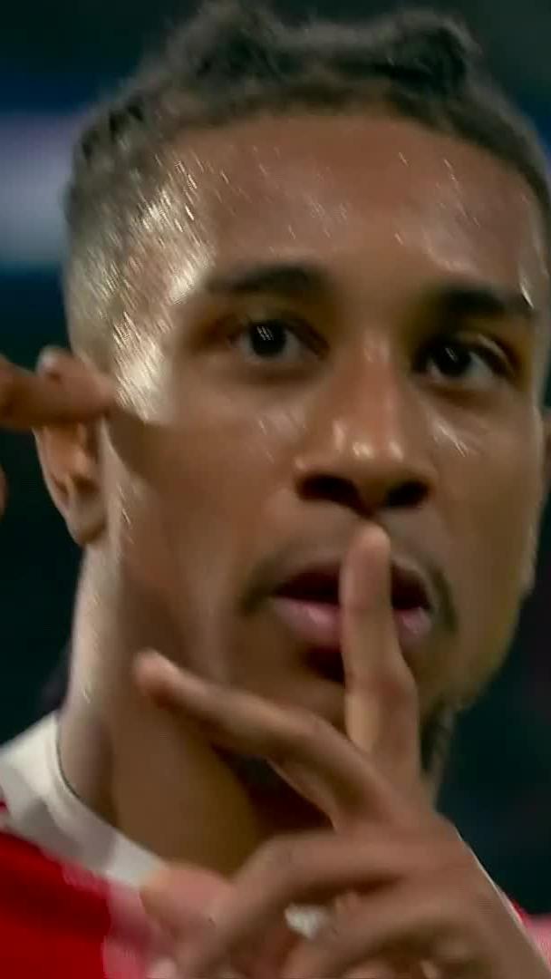 Michael Olise weaves his way through PSG's defence 😲🕺 📺 Stream #UCL on DStv: