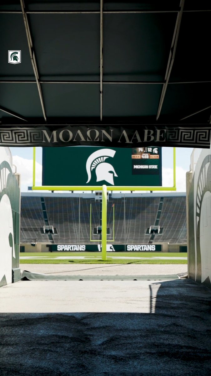 Spring is here but the fall is near 🌷🏈