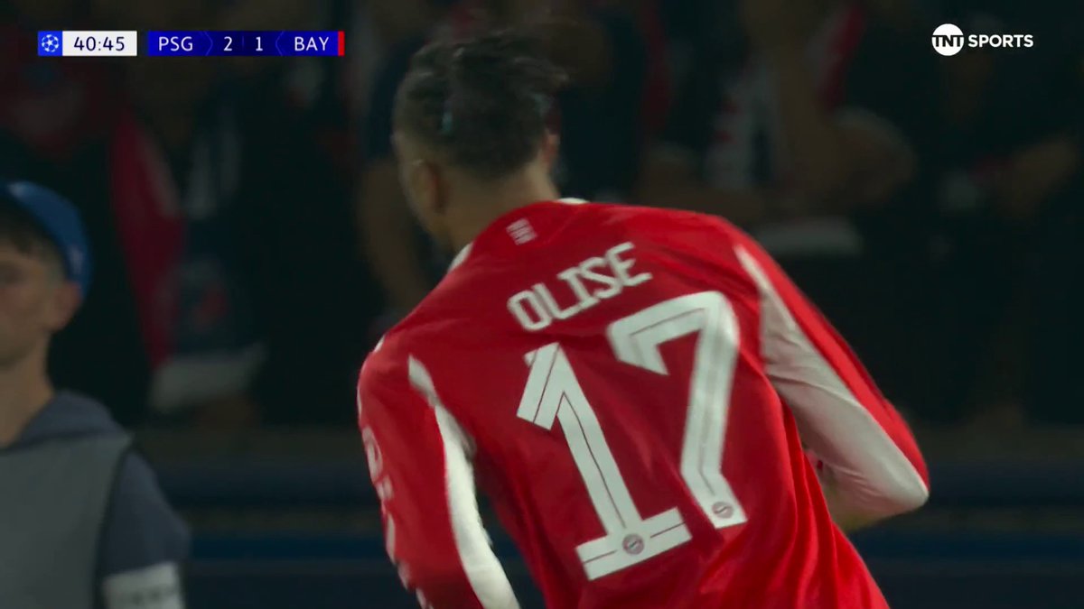 Michael Olise dancing his way through the middle of the pitch ✨
