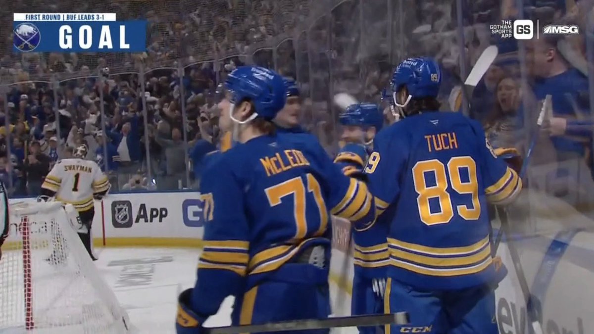 SABRES SCORE ON THE POWERPLAY AND BLOWS THE ROOF OFF THE PLACE