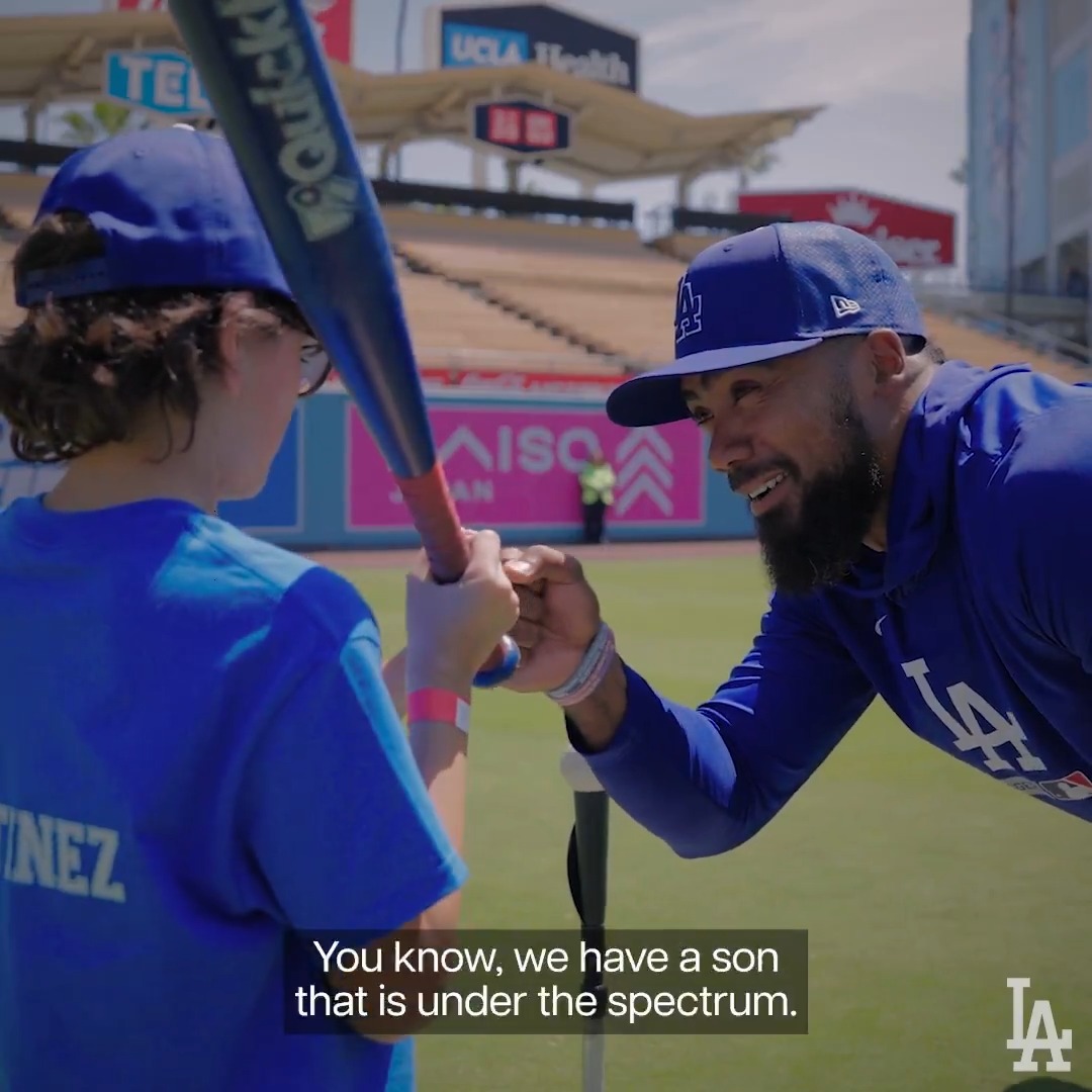 The Dodgers hosted a youth baseball clinic at the stadium and welcomed students with autism from the Oxnard School District for a day of play and learning. The students spent time with Teoscar, Andy, Santiago and Holly Robinson Peete and ended the day with lunch and gifts.