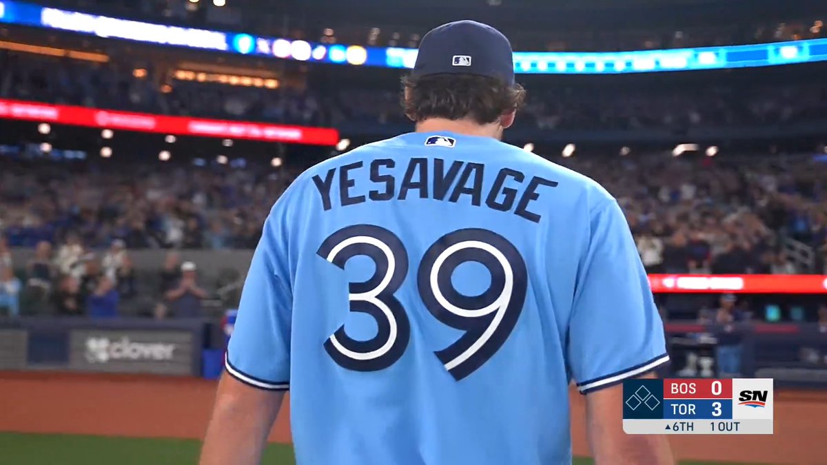 Trey Yesavage receives a standing ovation after a scoreless outing in his 2026 debut 👏